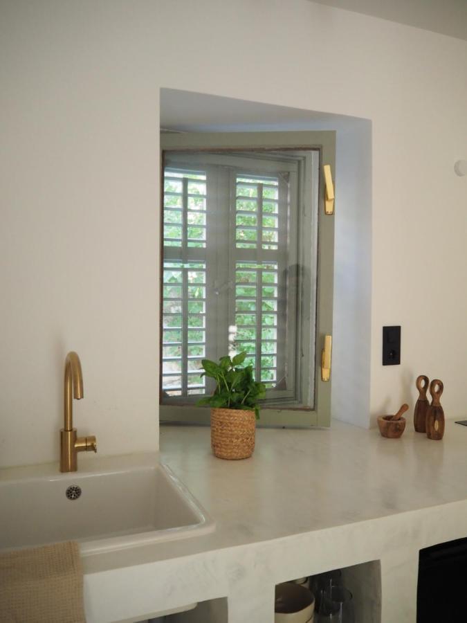 Mi Sestre - Studio Apartment Hvar Vrisnik Jelsa  Exterior photo